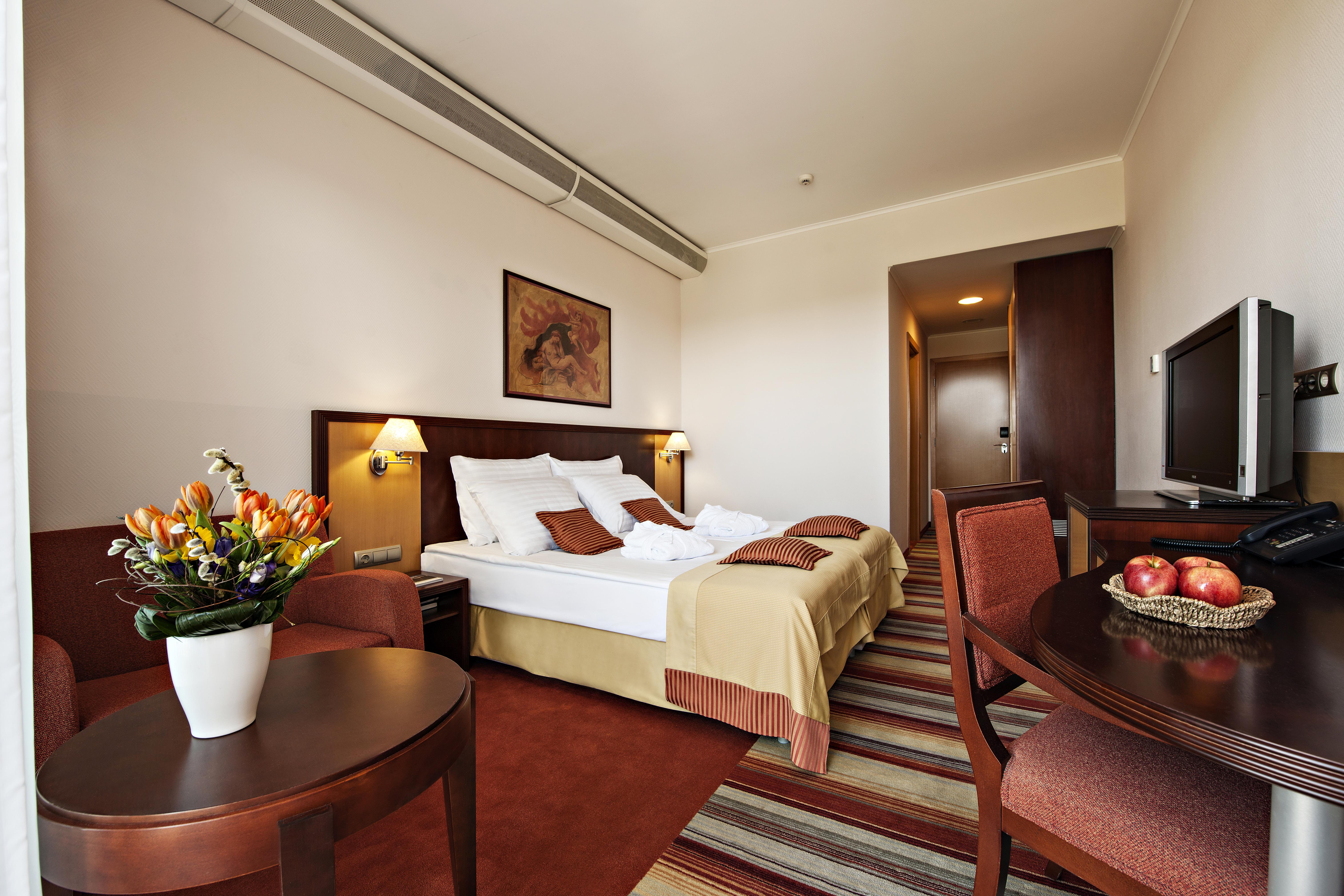 Grand Hotel Primus - Terme Ptuj - Sava Hotels & Resorts ภายนอก รูปภาพ