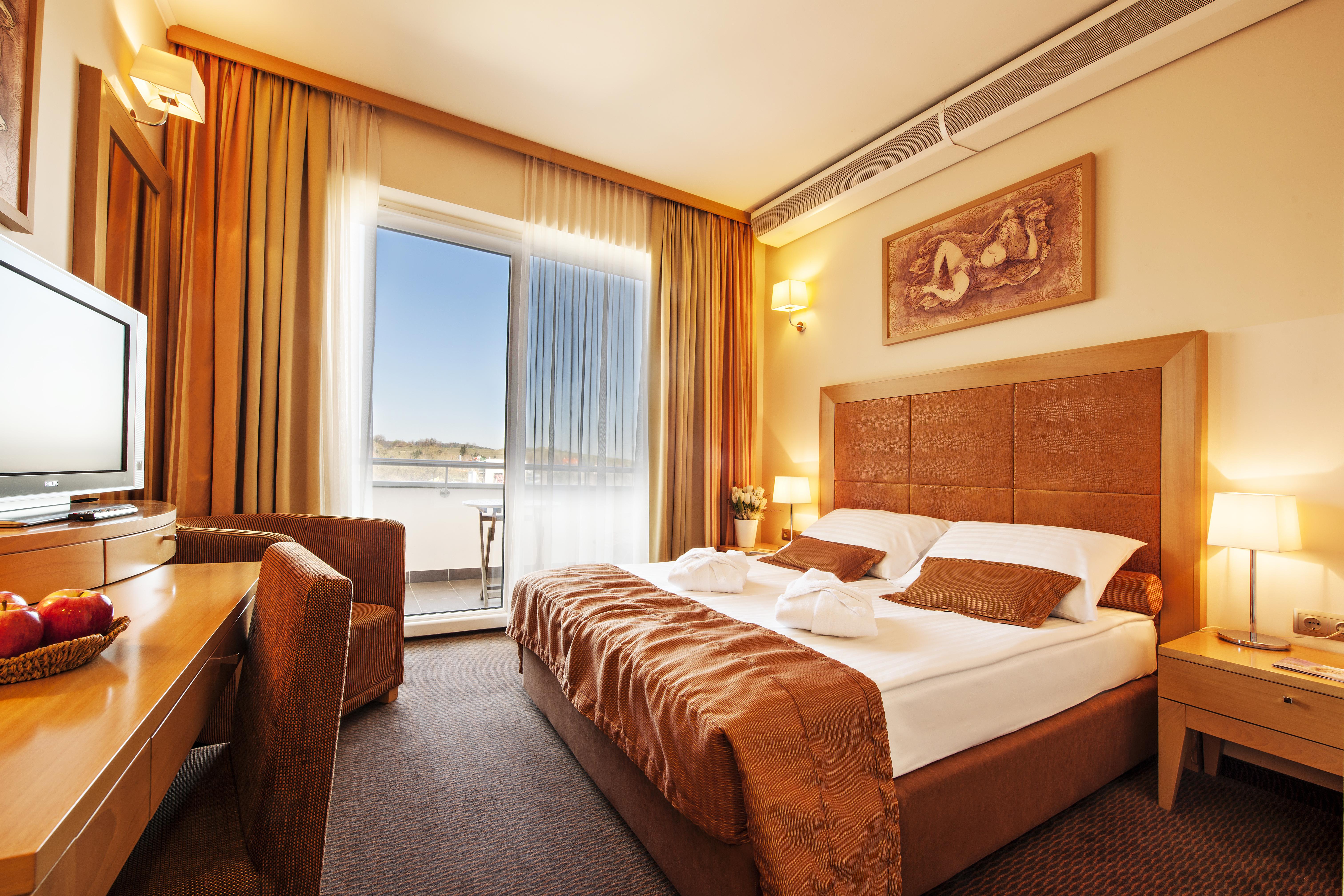 Grand Hotel Primus - Terme Ptuj - Sava Hotels & Resorts ภายนอก รูปภาพ