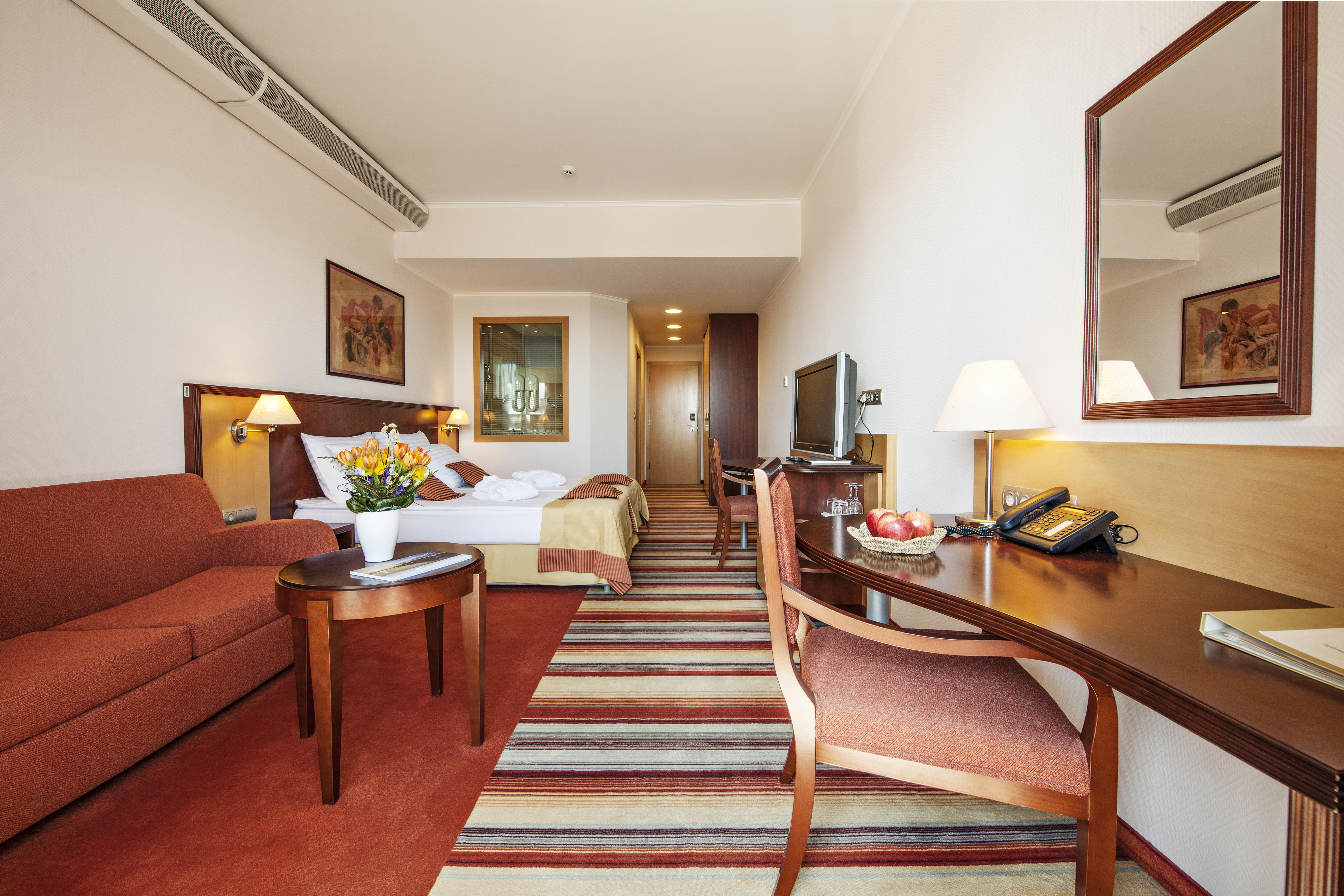 Grand Hotel Primus - Terme Ptuj - Sava Hotels & Resorts ภายนอก รูปภาพ
